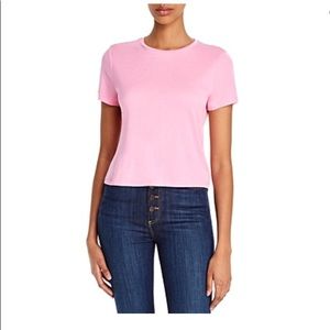 Alice + Olivia BNWT cropped tee in Electric Pink. Size Med